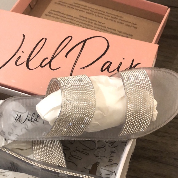 NIB [Wild Pair] Juba Jewel Embellished Slide Jelly Sandals Womens Multiple Sizes - Picture 6 of 9